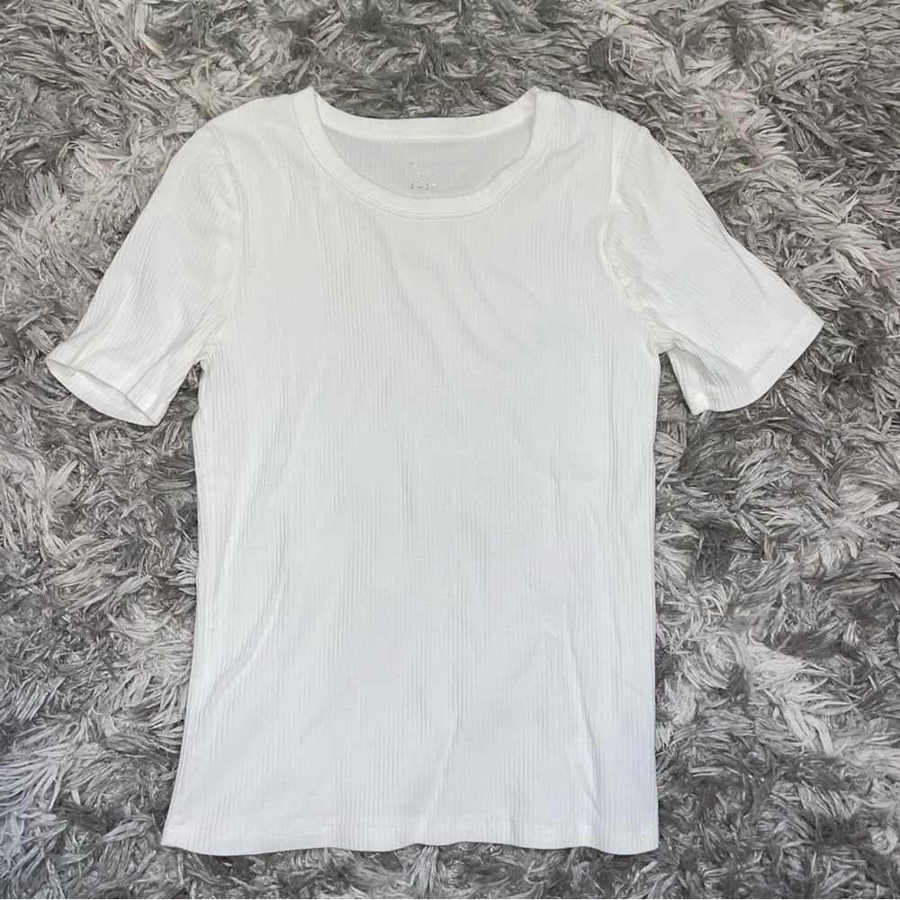 lightly worn top
